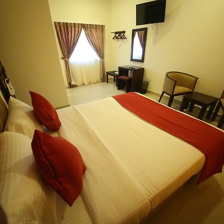 Hotel Sunhill Mount Lavinia Dehiwala-Mount Lavinia Екстериор снимка