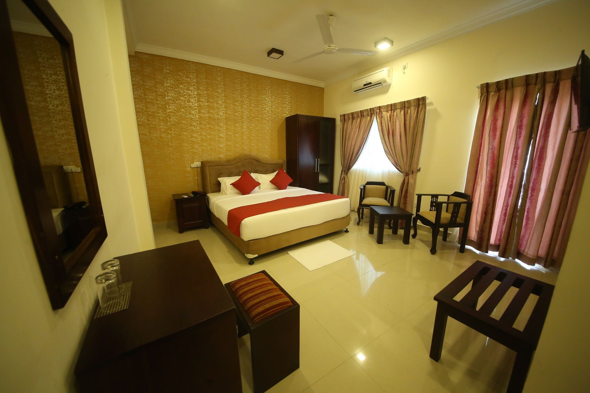 Hotel Sunhill Mount Lavinia Dehiwala-Mount Lavinia Екстериор снимка